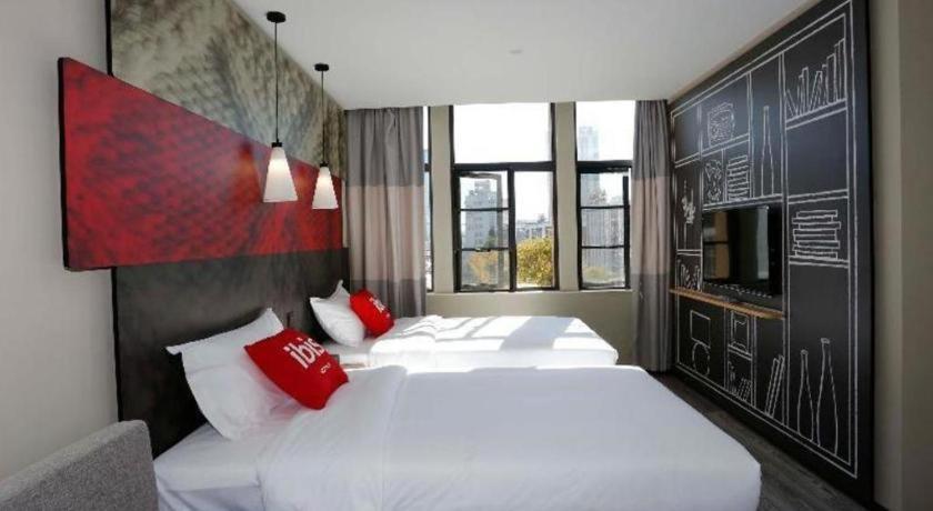 Ibis Kunming Beijing Rd Hotel Exterior photo