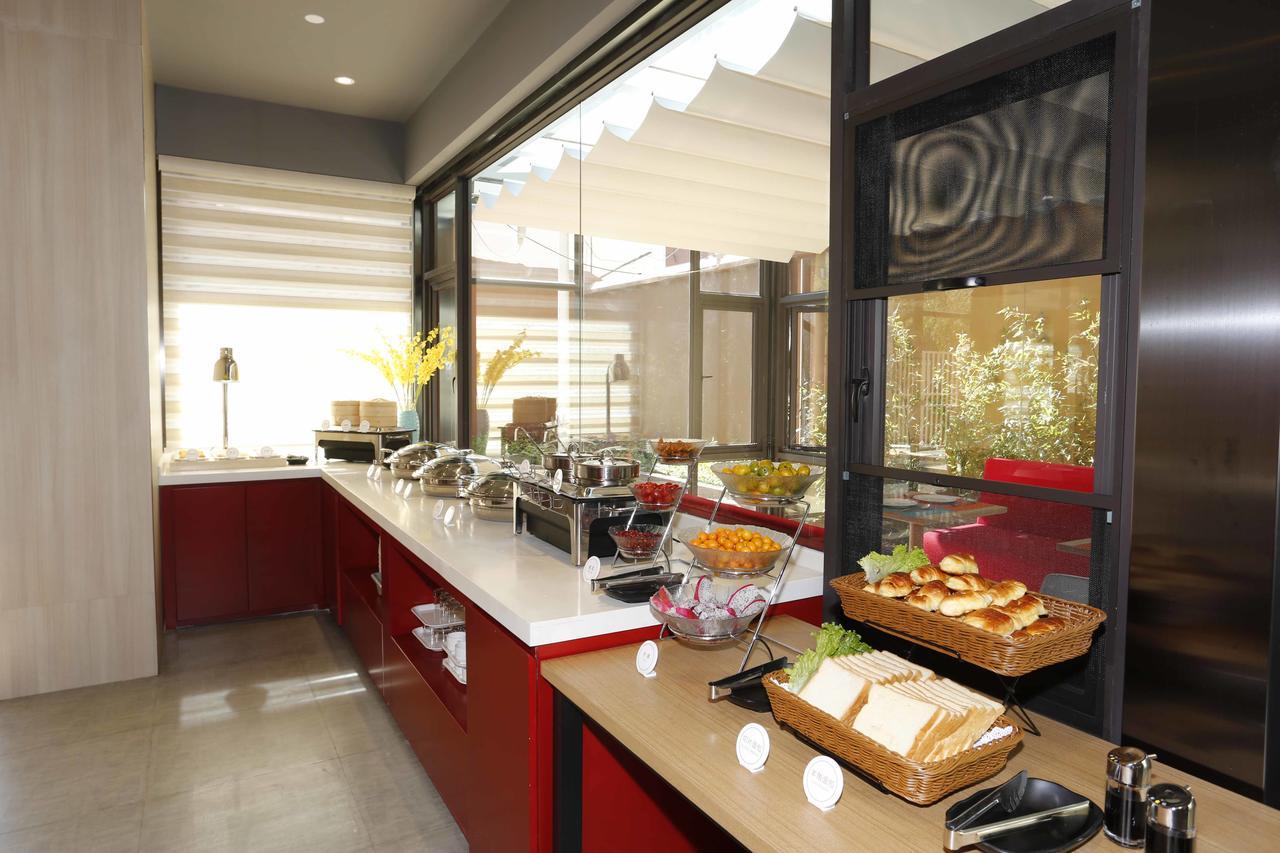 Ibis Kunming Beijing Rd Hotel Exterior photo